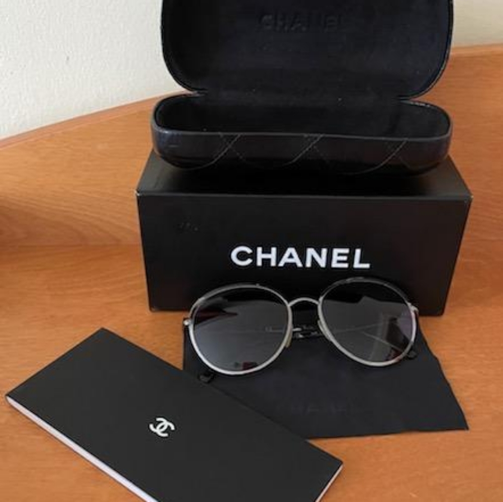 Women Chanel Sunglasses Round